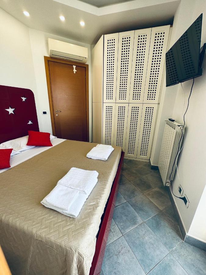 Newhouse Victoria - Sea View Apartment Nettuno Bagian luar foto