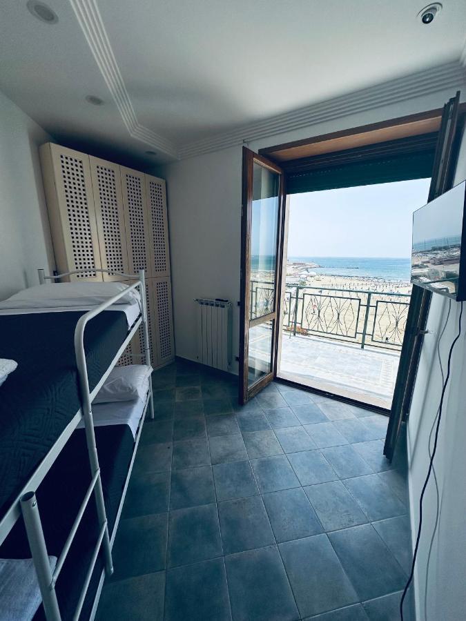 Newhouse Victoria - Sea View Apartment Nettuno Bagian luar foto